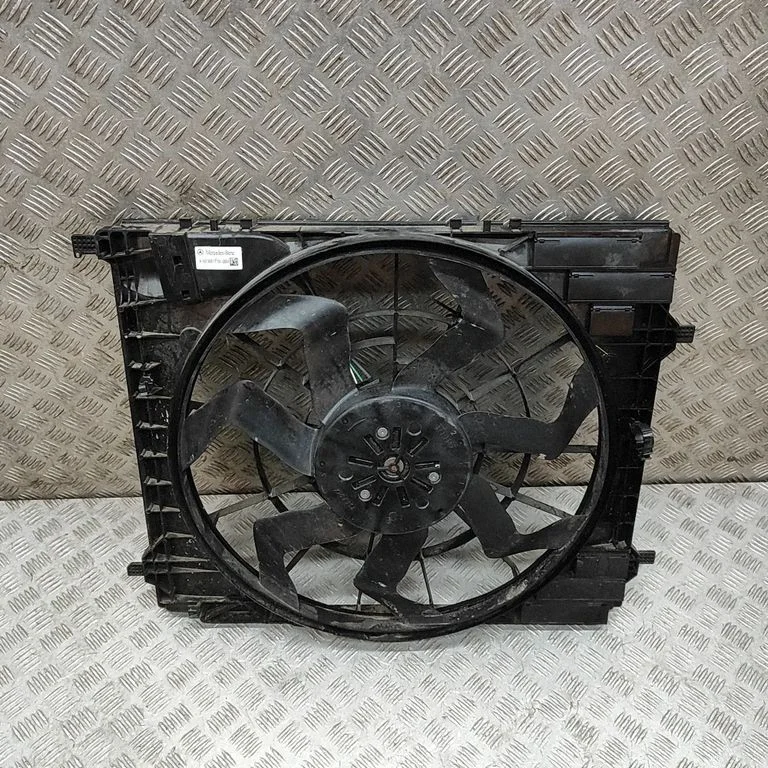 Radiaatori ventilaatori difuusor 8280645