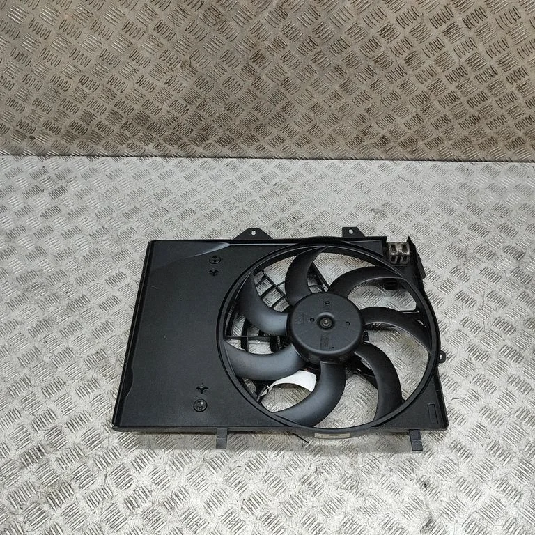 Radiatora ventilatora difuzors 03639678