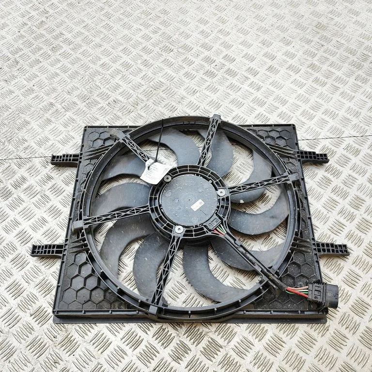 Radiatora ventilatora difuzors 1EA121203E