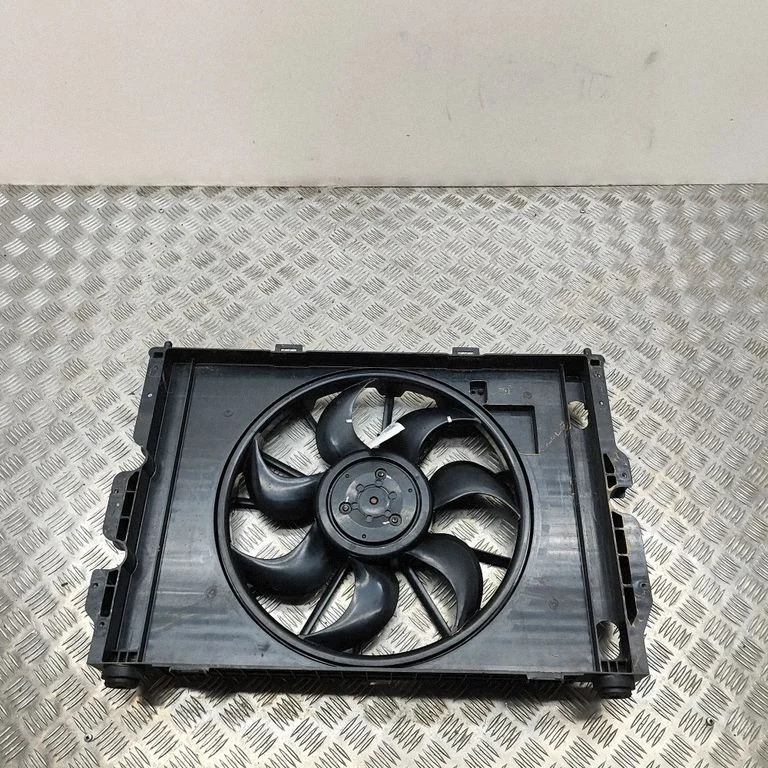 Radiator cooling fan shroud SC2EM1308010