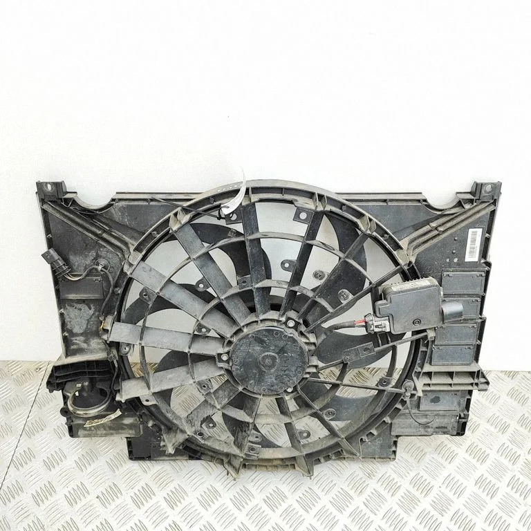 Radiatora ventilatora difuzors GX738C607AE
