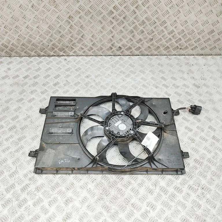 Radiator cooling fan shroud 5Q0121207BM
