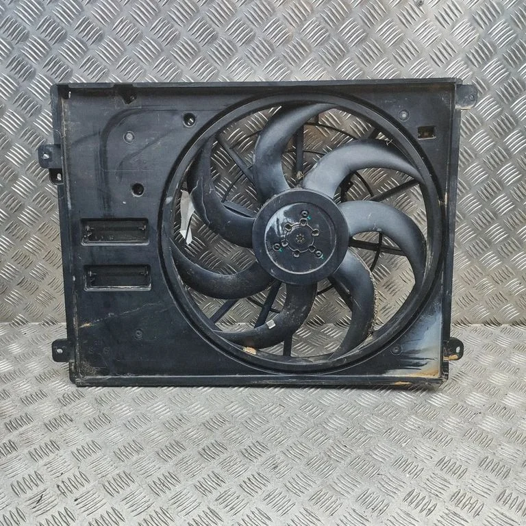Radiator cooling fan shroud SA3HA1308010