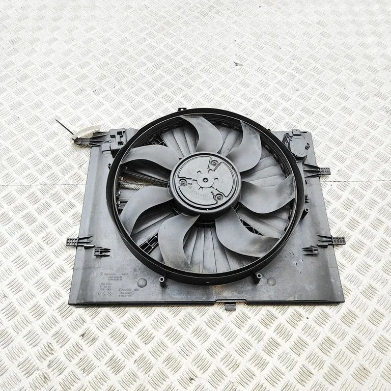 Radiaatori ventilaatori difuusor – Mercedes-Benz S-klass C217 (2015-2020)