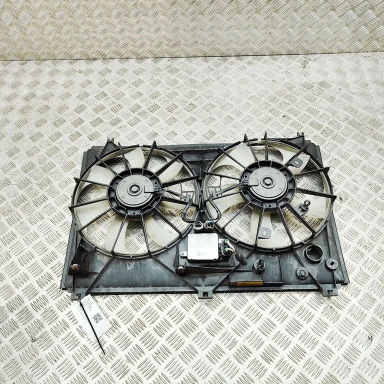 Radiator cooling fan shroud 1671138070 – Lexus LS UCF30 (2001-2007)