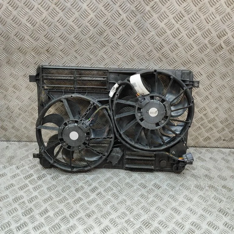 Radiatora ventilatora difuzors EJ738C607AF