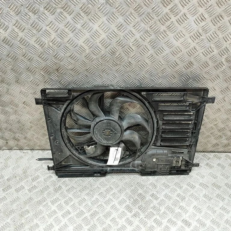 Radiaatori ventilaatori difuusor 0130308483