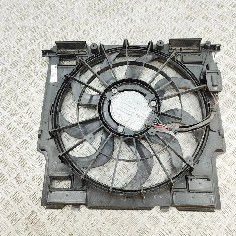 Radiaatori ventilaatori difuusor 8686170