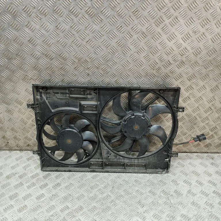 Radiatora ventilatora difuzors 5WA121207B