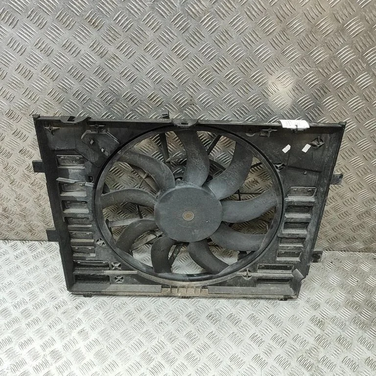 Radiator cooling fan shroud A03414113