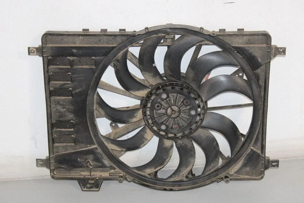 Radiatora ventilatora difuzors GJ328C607BC
