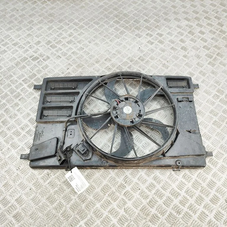 Radiator cooling fan shroud 0130308504