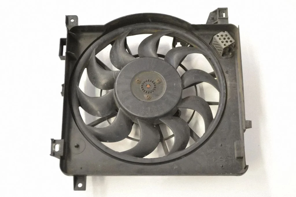 Radiaatori ventilaatori difuusor – Opel Astra H (2004-2012)