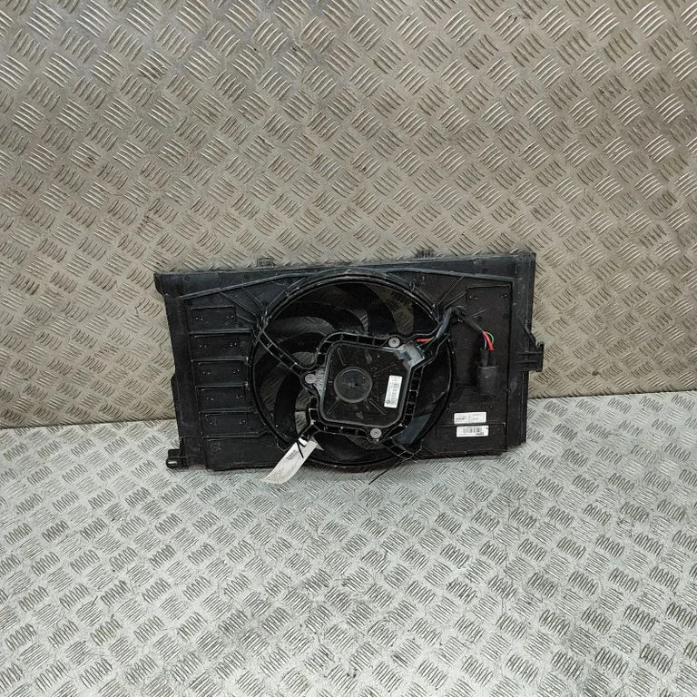 Radiaatori ventilaatori difuusor – BMW i3 (2013-)