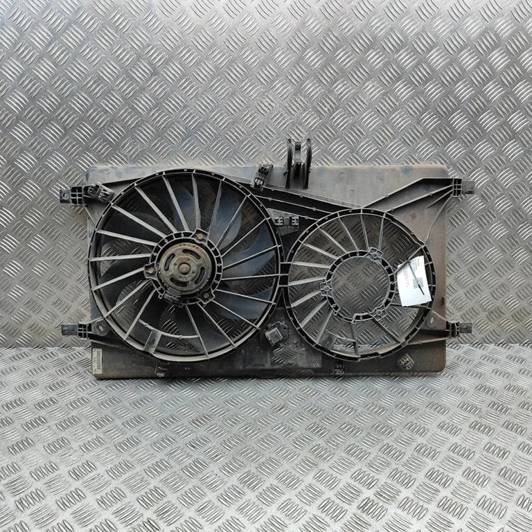 Obudowa wentylatora chłodnicy (dyfuzor) 214811562R