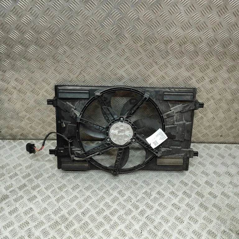 Radiator cooling fan shroud 5Q0121207AG