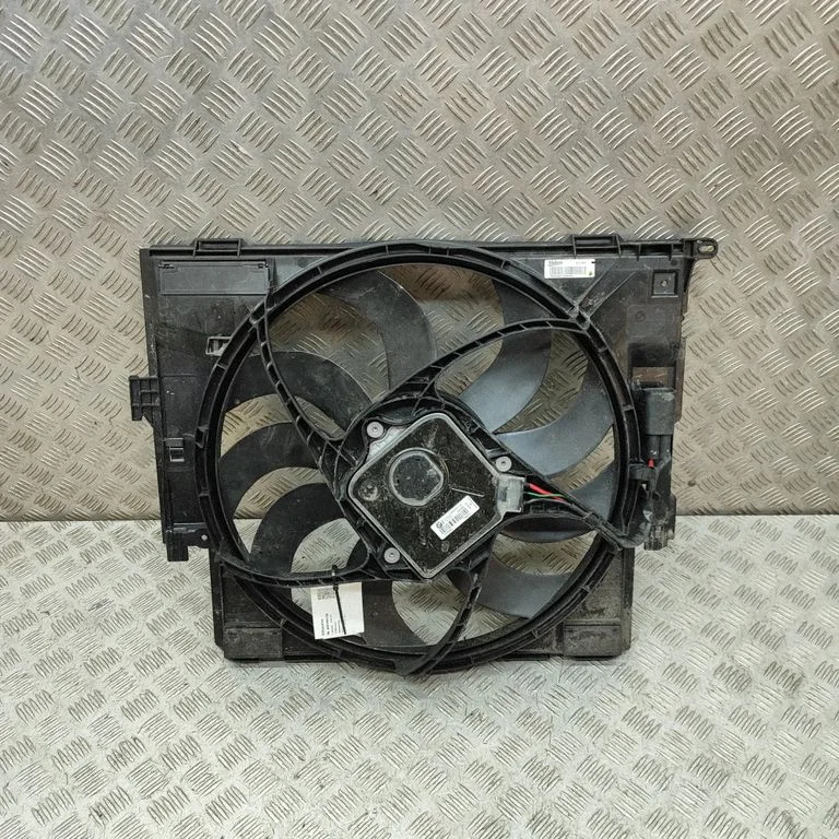 Radiator cooling fan shroud – BMW 3 Series F30 F35 F31 (2012-2018)