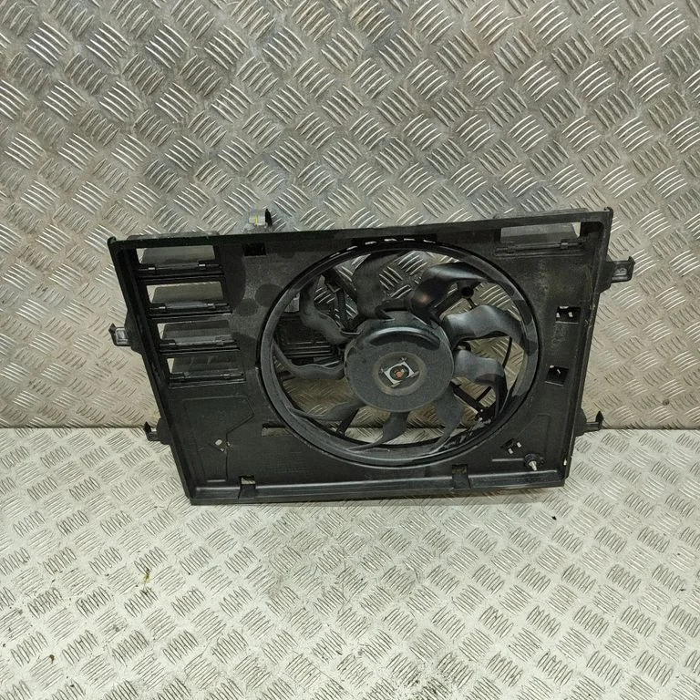 Radiator cooling fan shroud K5244