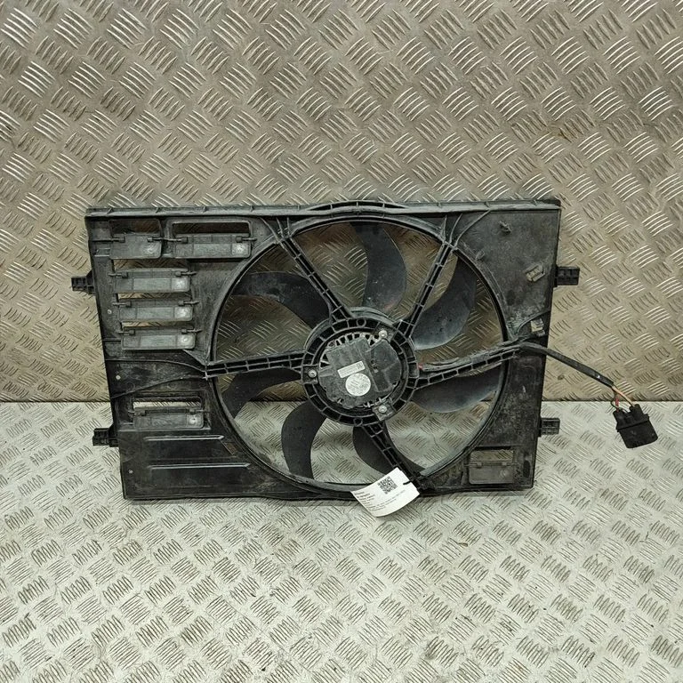 Radiatora ventilatora difuzors 5W0121203CE