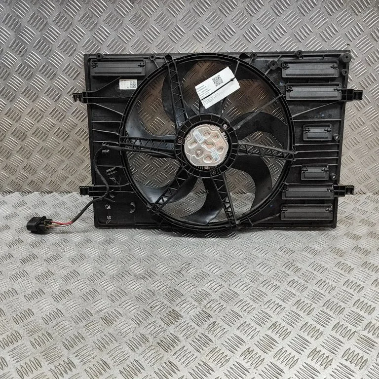 Radiator cooling fan shroud – Audi TT TTS RS Mk3 8S (2014-)