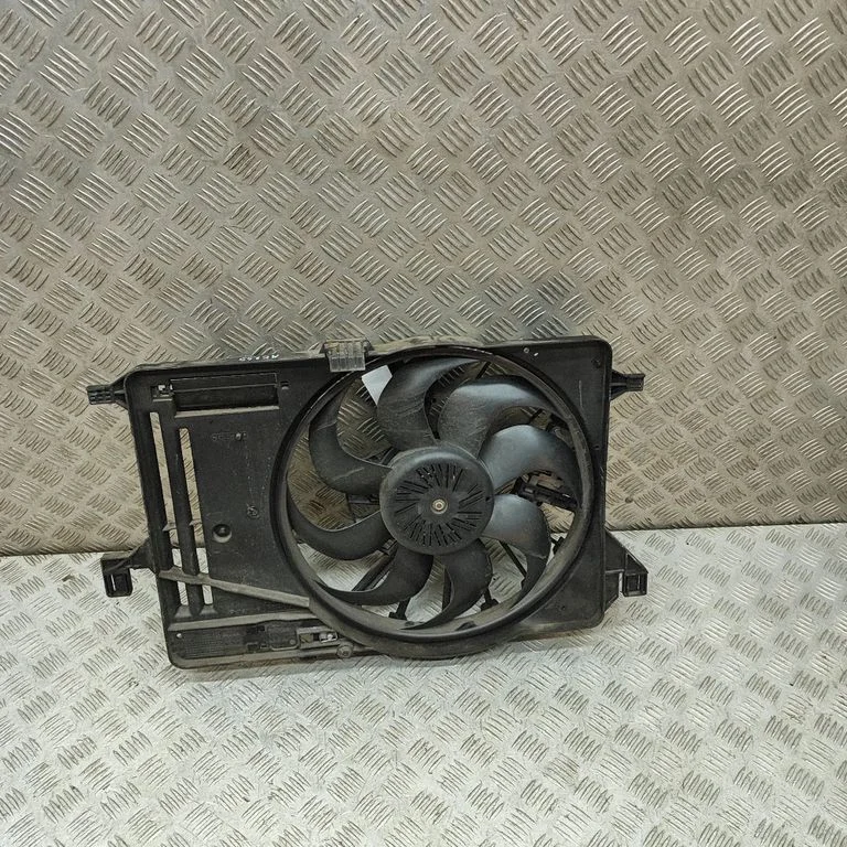 Radiatora ventilatora difuzors – Ford Focus (2010-2017)