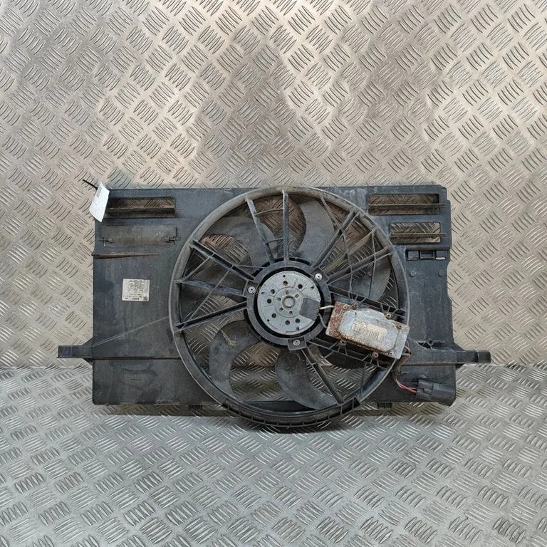 Radiaatori ventilaatori difuusor – Volvo S40 (2004-2007)