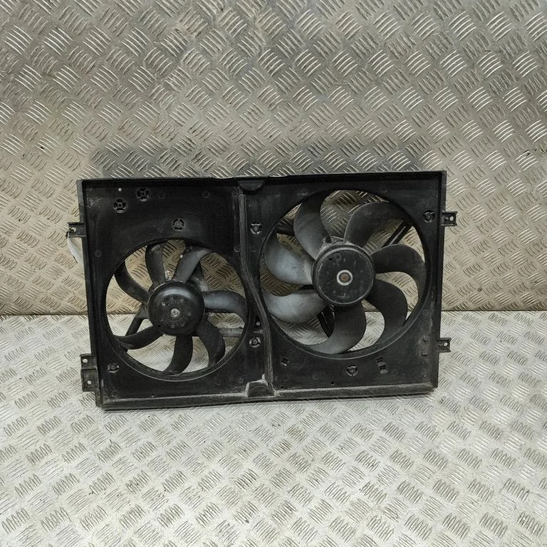 Radiator cooling fan shroud – Volkswagen Golf IV (1998-2005)