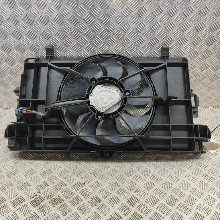 Radiaatori ventilaatori difuusor – Tesla Model S (2012-)