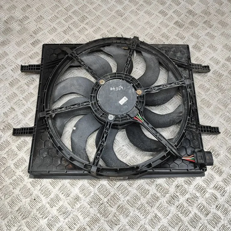 Radiaatori ventilaatori difuusor 1EA121203E
