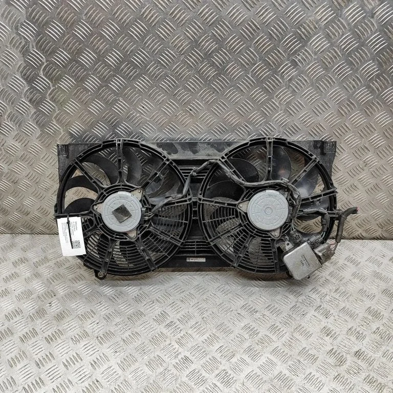 Radiator cooling fan shroud 21493B210B