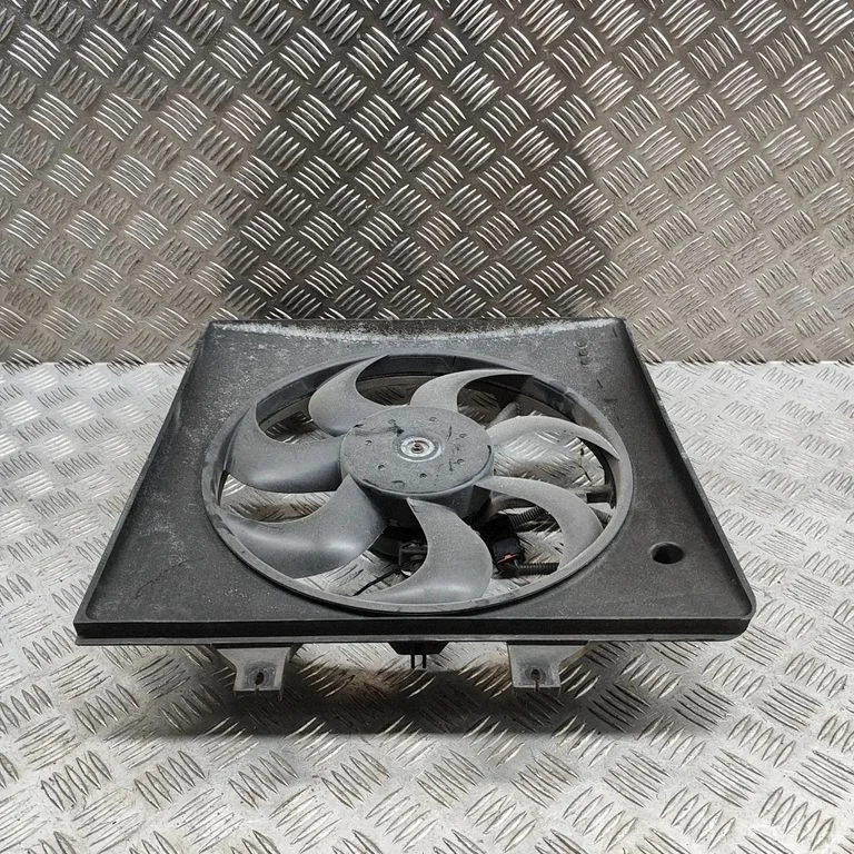 Radiatora ventilatora difuzors 253804DXXX