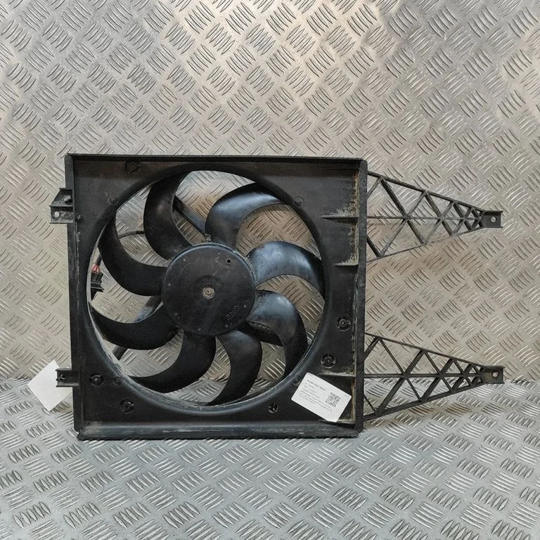 Radiator cooling fan shroud – Skoda Fabia Mk2 (5J) (2007-2014)