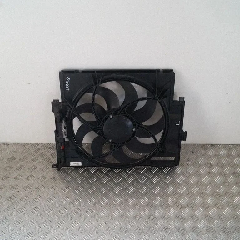Radiaatori ventilaatori difuusor – BMW 1-seeria F20 F21 (2011-2019)