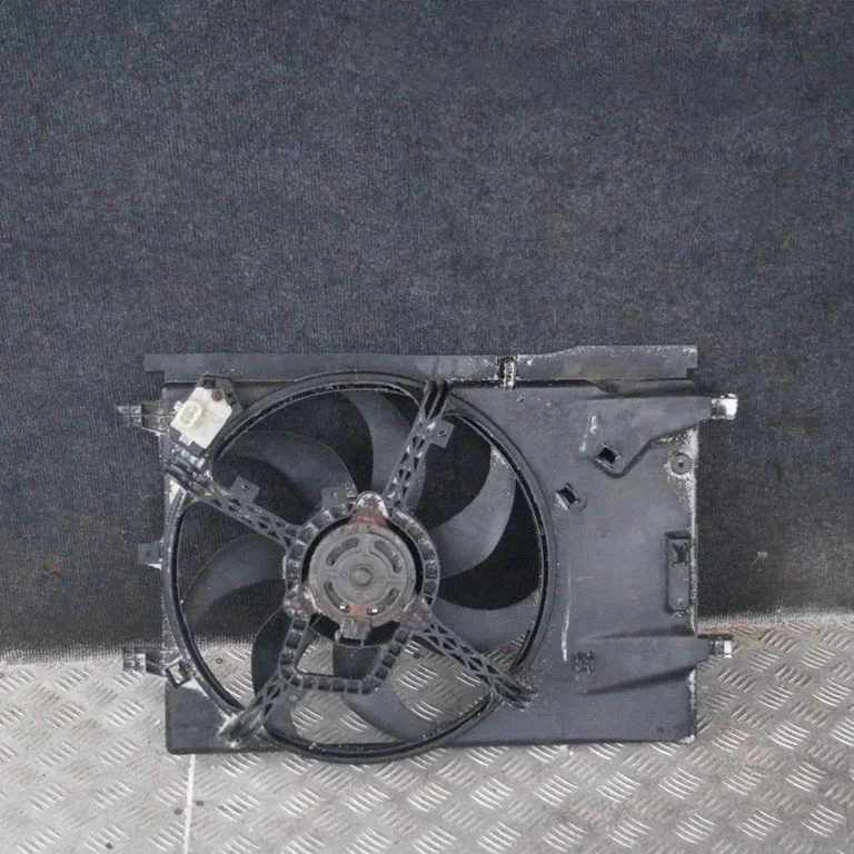 Radiaatori ventilaatori difuusor – Opel Corsa D (2006-2014)