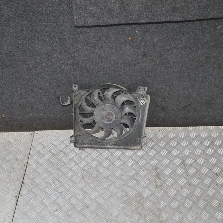 Radiaatori ventilaatori difuusor – Opel Astra H (2004-2012)