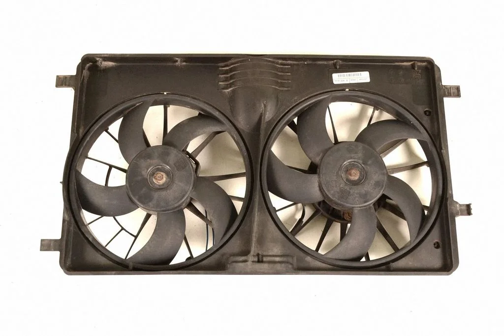 Radiator cooling fan shroud 83403
