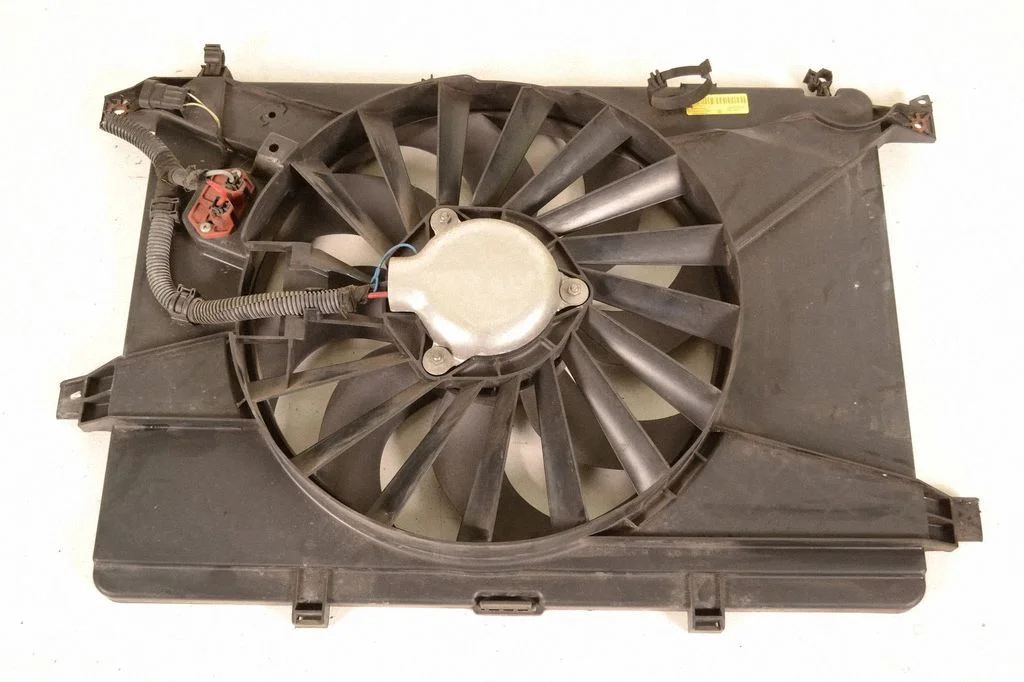 Radiatora ventilatora difuzors VP4FLH8146AC