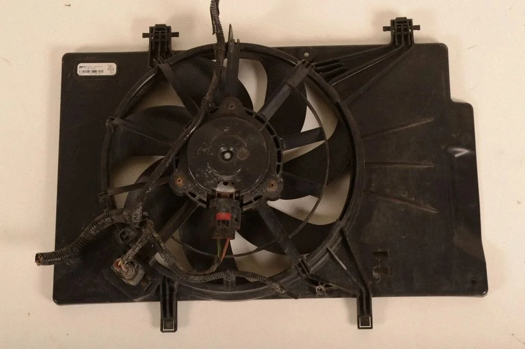 Radiator cooling fan shroud – Ford Fiesta ST (2013-2017)