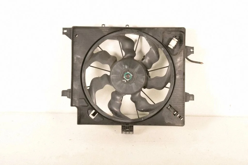 Radiator cooling fan shroud – Hyundai i30 (2007-2012)