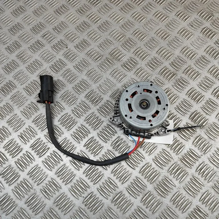 Elektriskais radiatora ventilators 3137234071