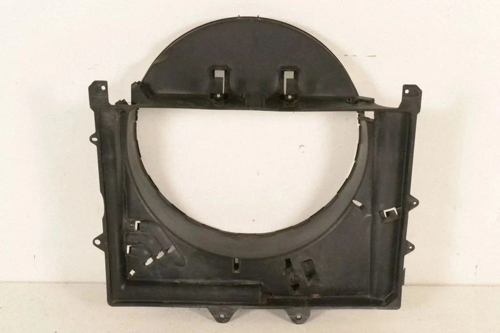 Radiaatori ventilaatori difuusor – Land Rover Discovery 4 - LR4 (2010-2016)