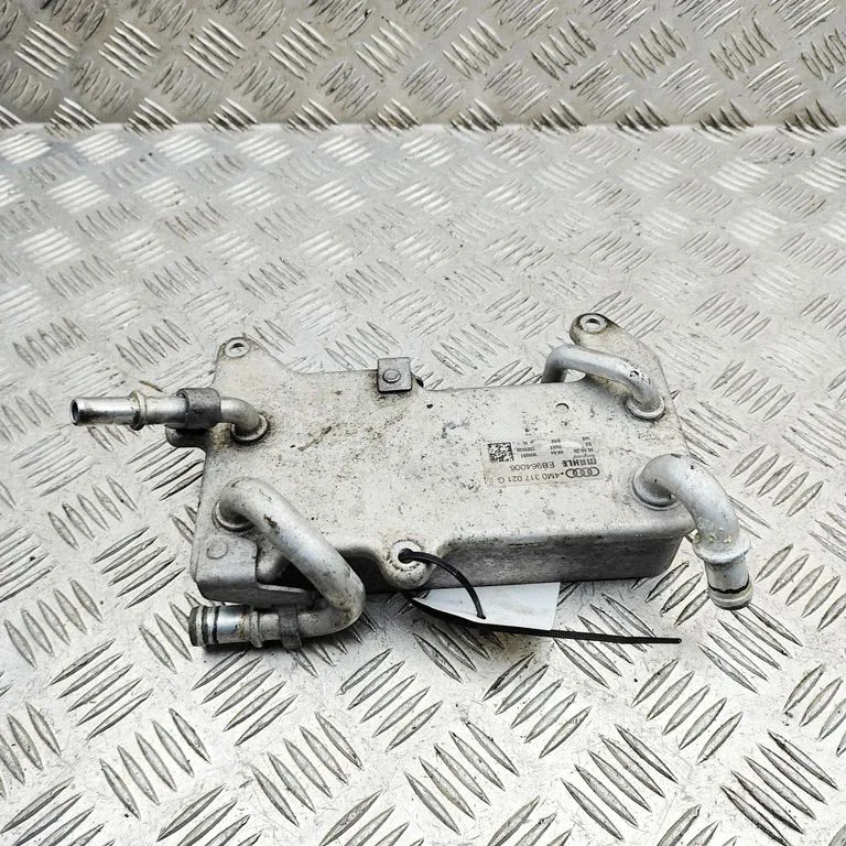 Ātrumkārbas eļļas radiators 4M0317021G
