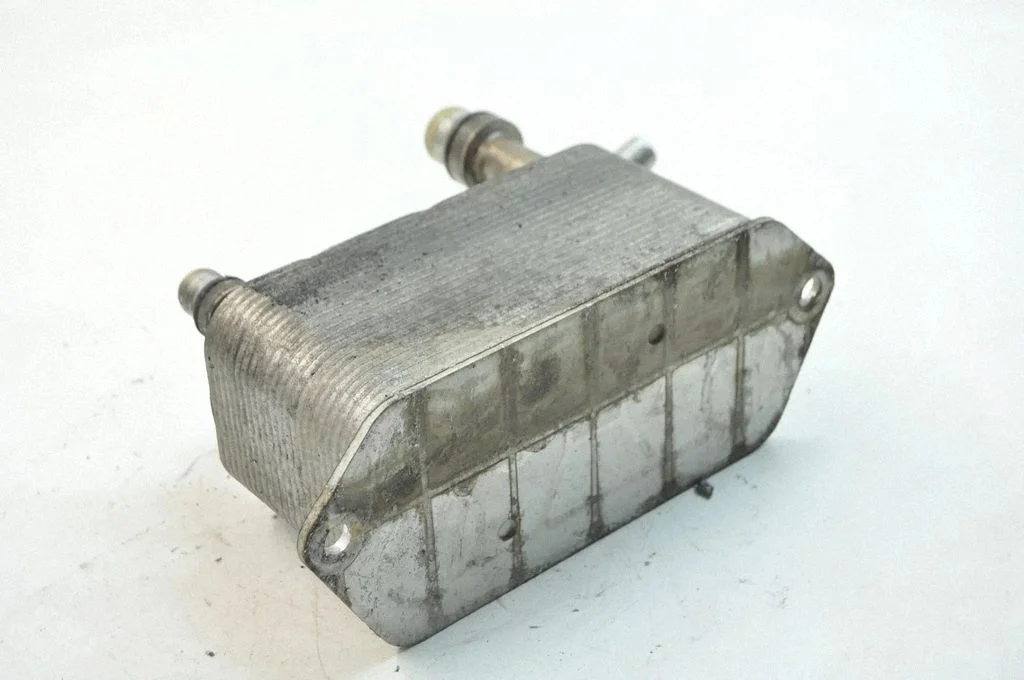 Ātrumkārbas eļļas radiators UBC500120