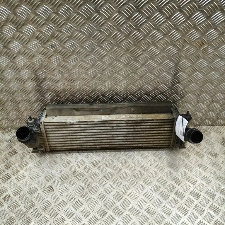 Vahejahuti radiaator – Nissan Navara D23 (2015-)