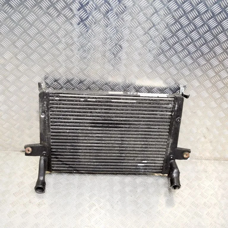 Vahejahuti radiaator – Jeep Grand Cherokee (WJ) (1999-2004)