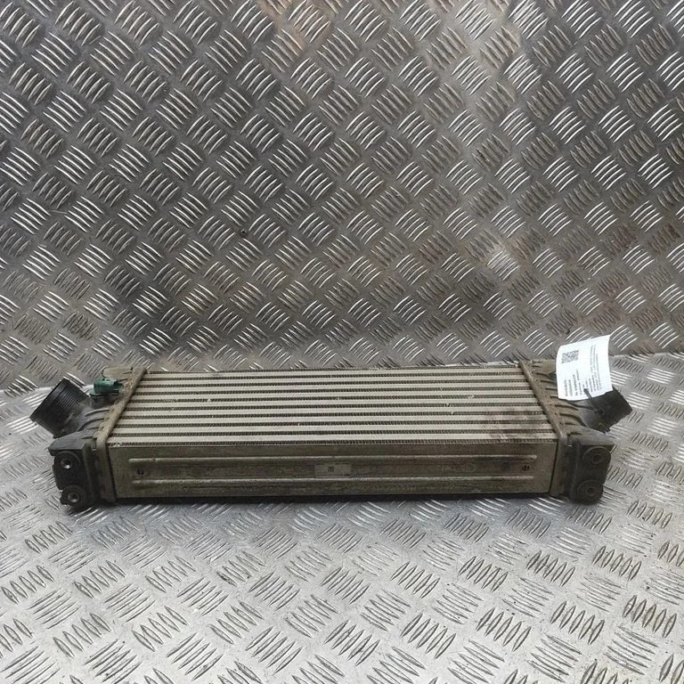 Starpdzesētāja (interkūlera) radiators CC119L440AF