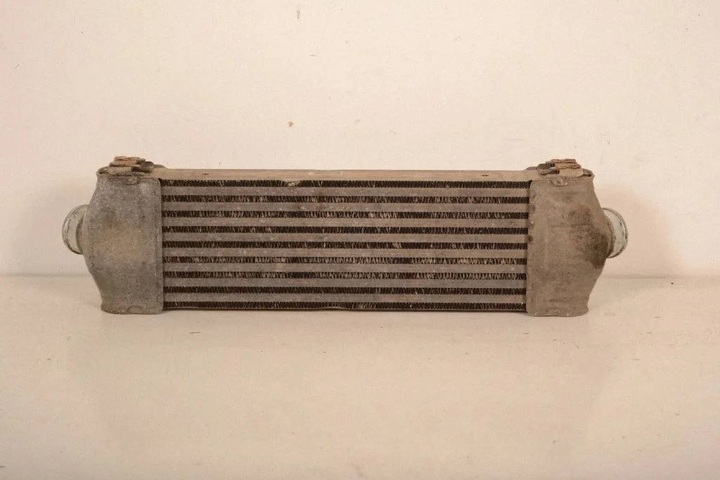 Starpdzesētāja (interkūlera) radiators 6C119L440AC