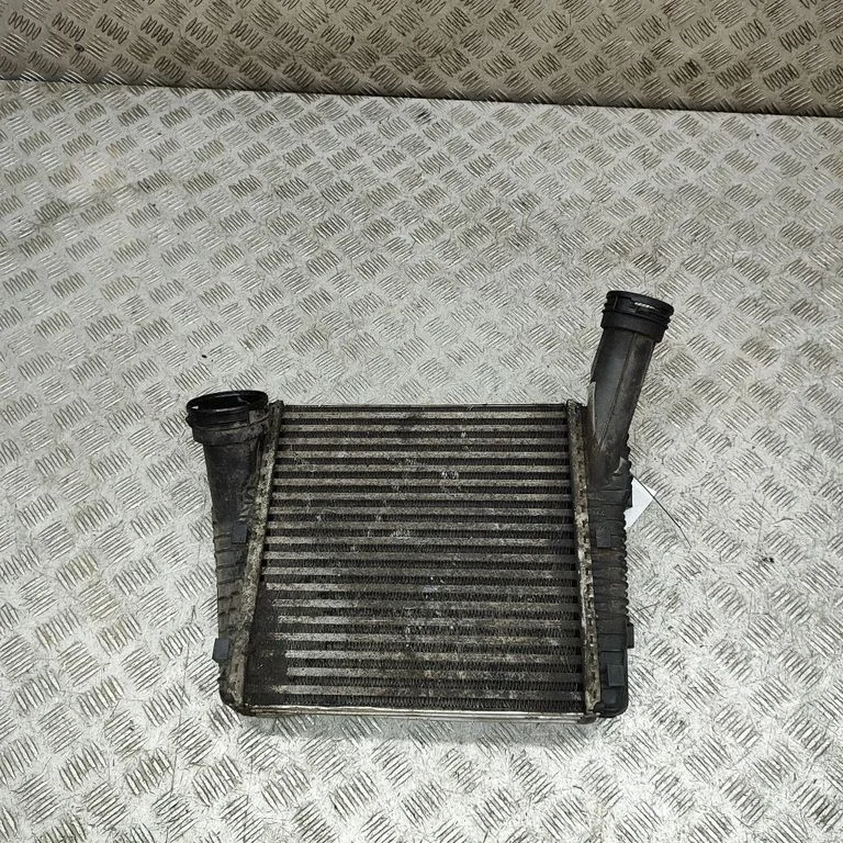 Intercooler radiator 7P0145804