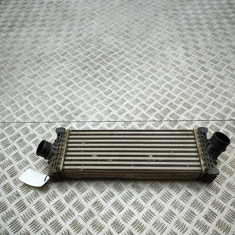 Intercooler GK216K775AE