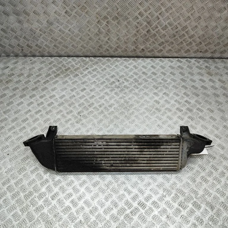 Vahejahuti radiaator 1530A161